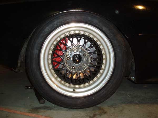 Mesh Wheels Over 300ZX Brakes